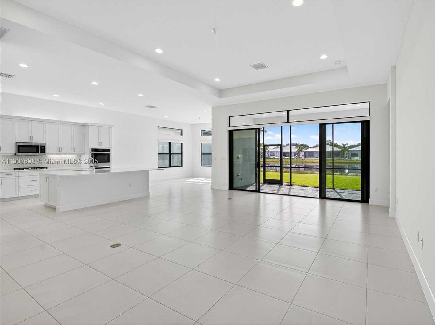 Small Image of 9852 LILAC FIELD WAY, Boynton Beach Number 24