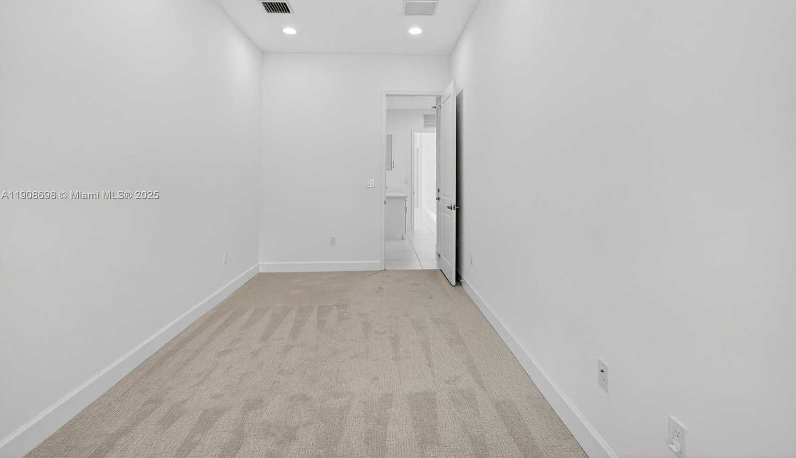 Small Image of 9852 LILAC FIELD WAY, Boynton Beach Number 39