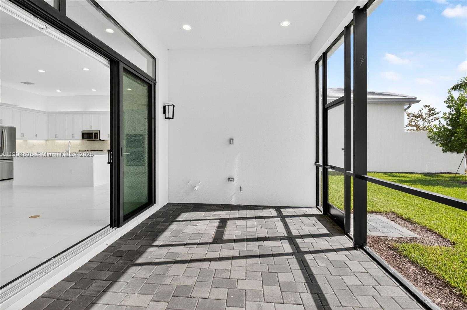 Small Image of 9852 LILAC FIELD WAY, Boynton Beach Number 51