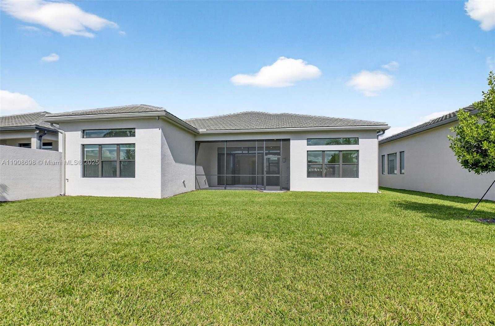 Small Image of 9852 LILAC FIELD WAY, Boynton Beach Number 53