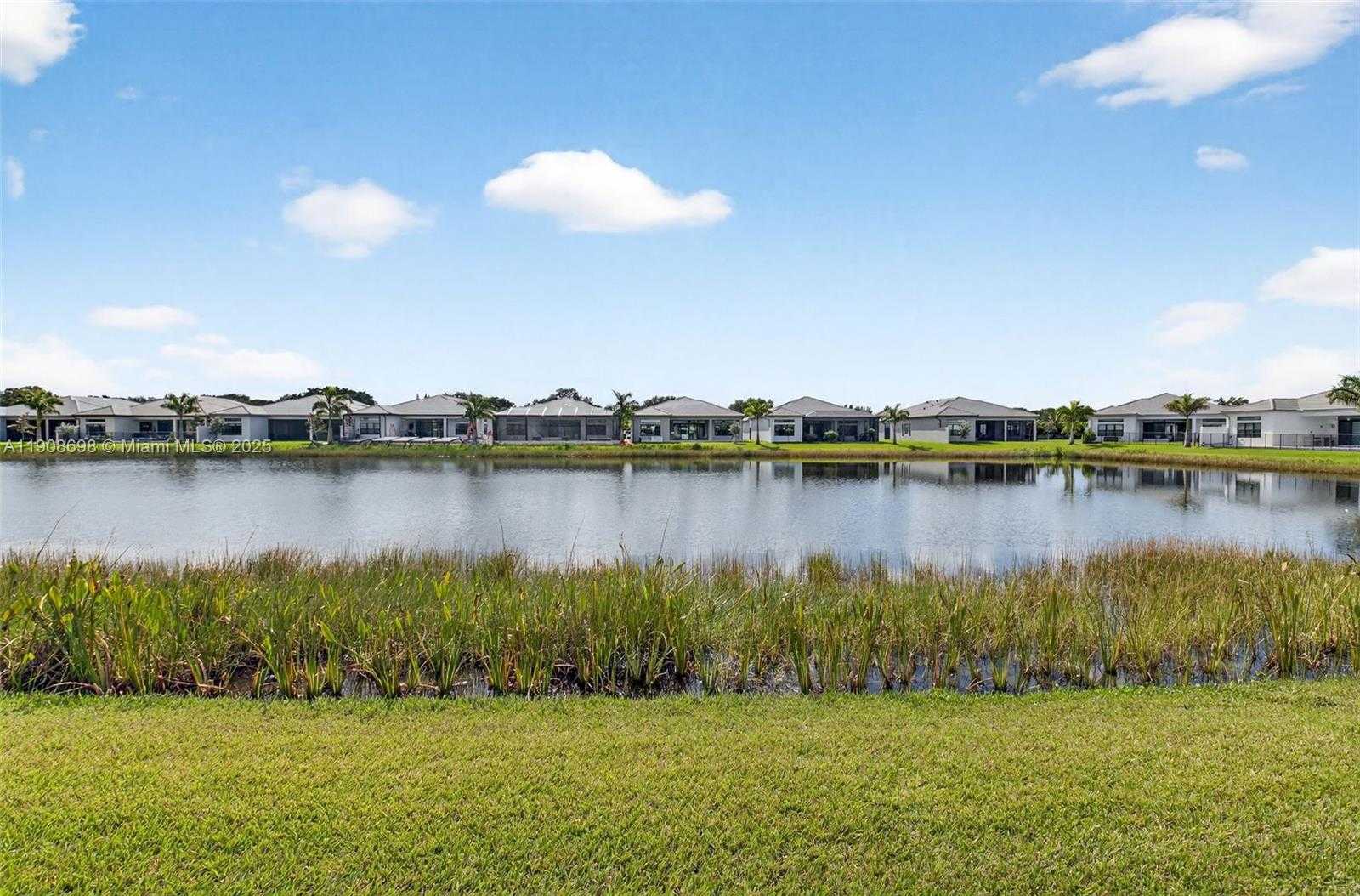 Small Image of 9852 LILAC FIELD WAY, Boynton Beach Number 56