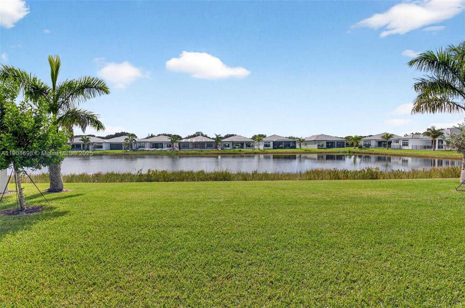 Small Image of 9852 LILAC FIELD WAY, Boynton Beach Number 58