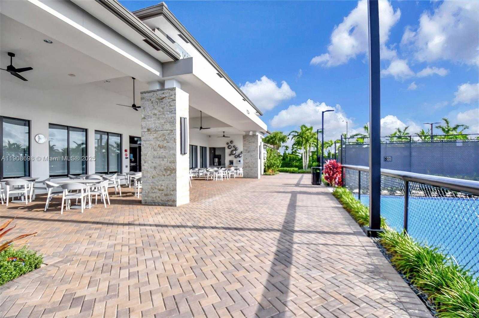 Small Image of 9852 LILAC FIELD WAY, Boynton Beach Number 86