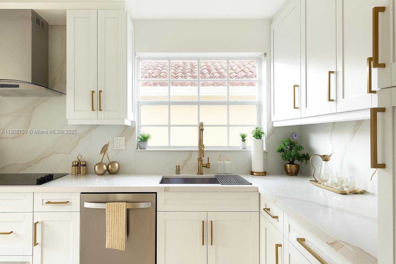 Small Image of 15106 NORTH WEST 89TH CT, Miami Lakes Number 11