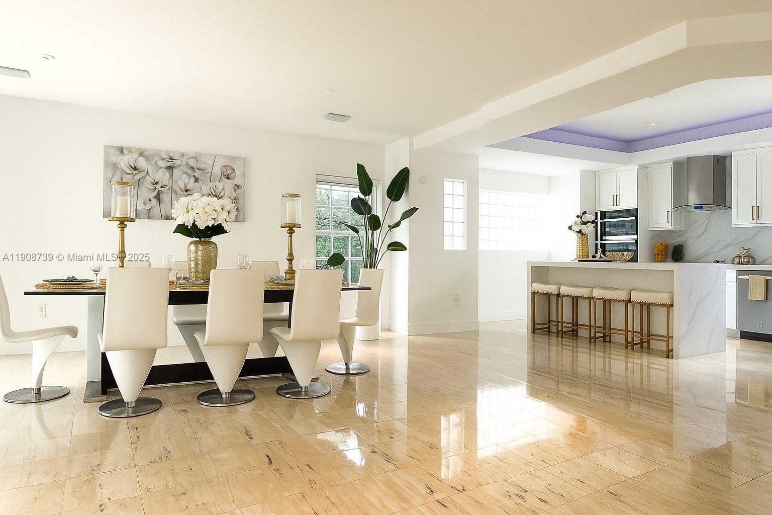 Small Image of 15106 NORTH WEST 89TH CT, Miami Lakes Number 17