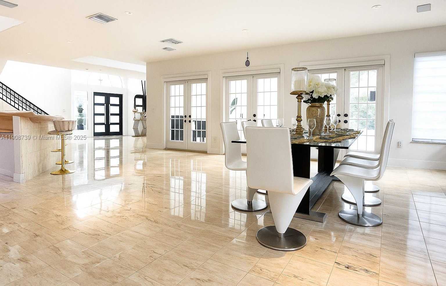 Small Image of 15106 NORTH WEST 89TH CT, Miami Lakes Number 18