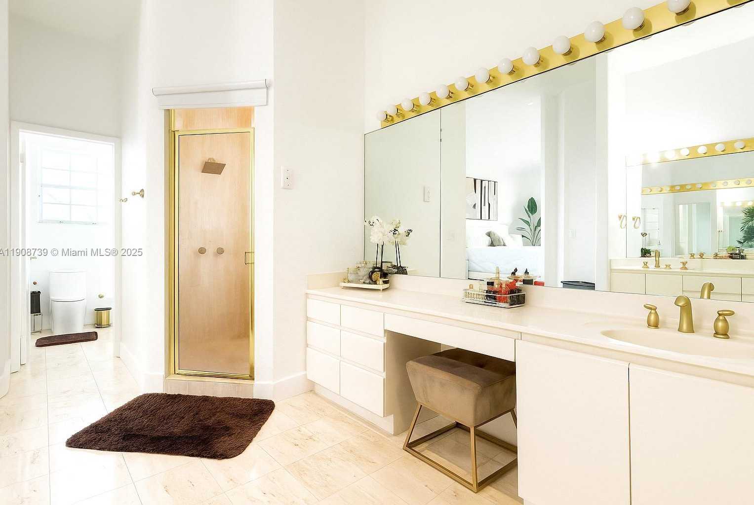 Small Image of 15106 NORTH WEST 89TH CT, Miami Lakes Number 30