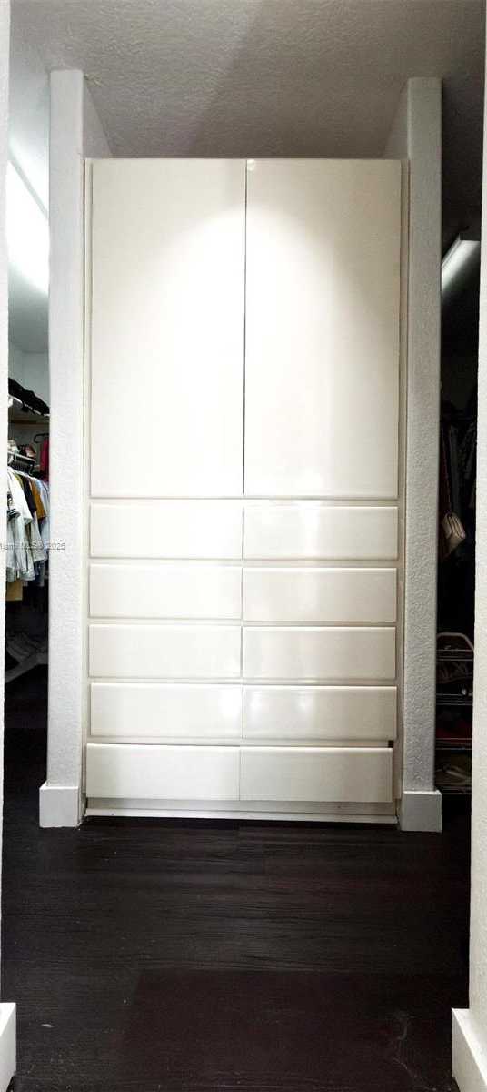 Small Image of 15106 NORTH WEST 89TH CT, Miami Lakes Number 31