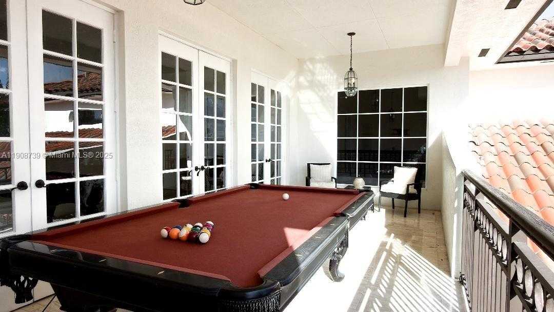 Small Image of 15106 NORTH WEST 89TH CT, Miami Lakes Number 34