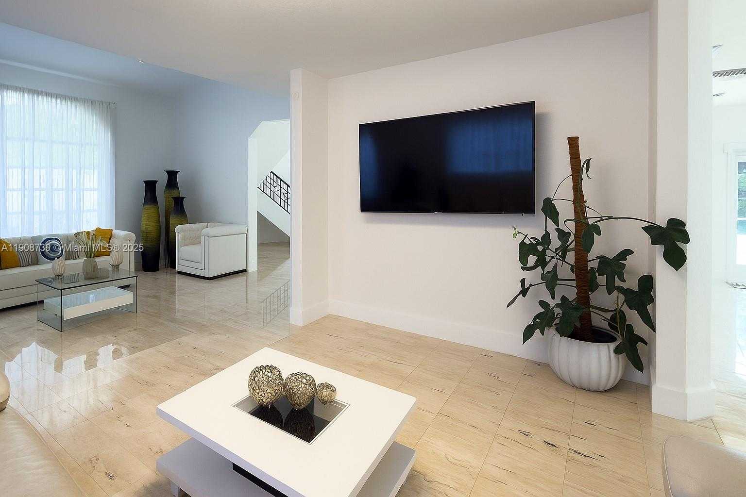 Small Image of 15106 NORTH WEST 89TH CT, Miami Lakes Number 9