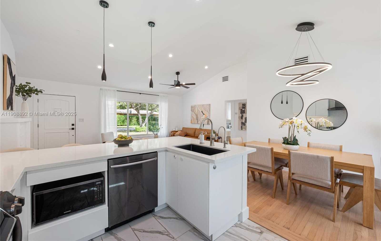 Small Image of 20 NORTH WEST 93RD ST, Miami Shores Number 11