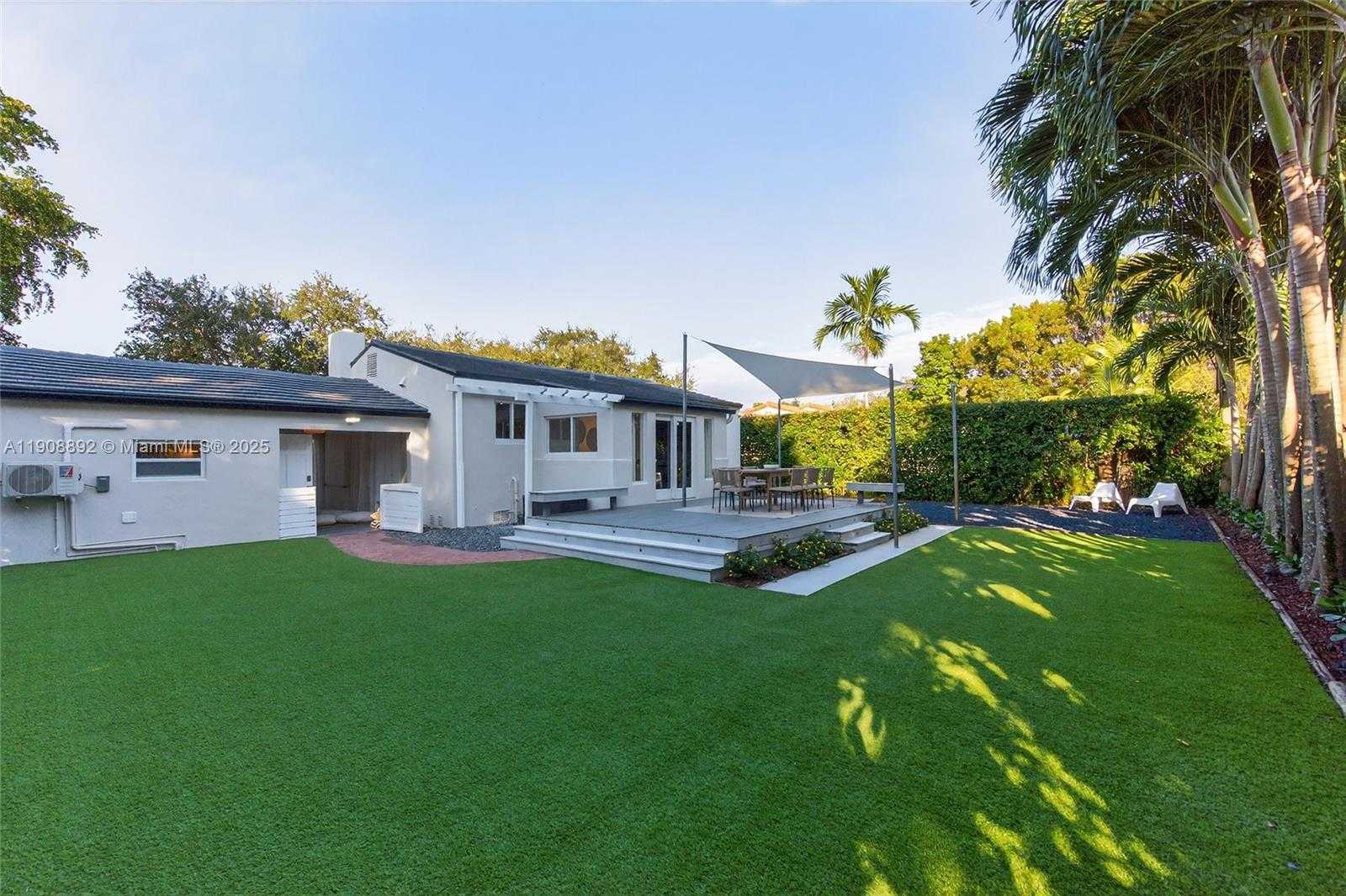 Small Image of 20 NORTH WEST 93RD ST, Miami Shores Number 26