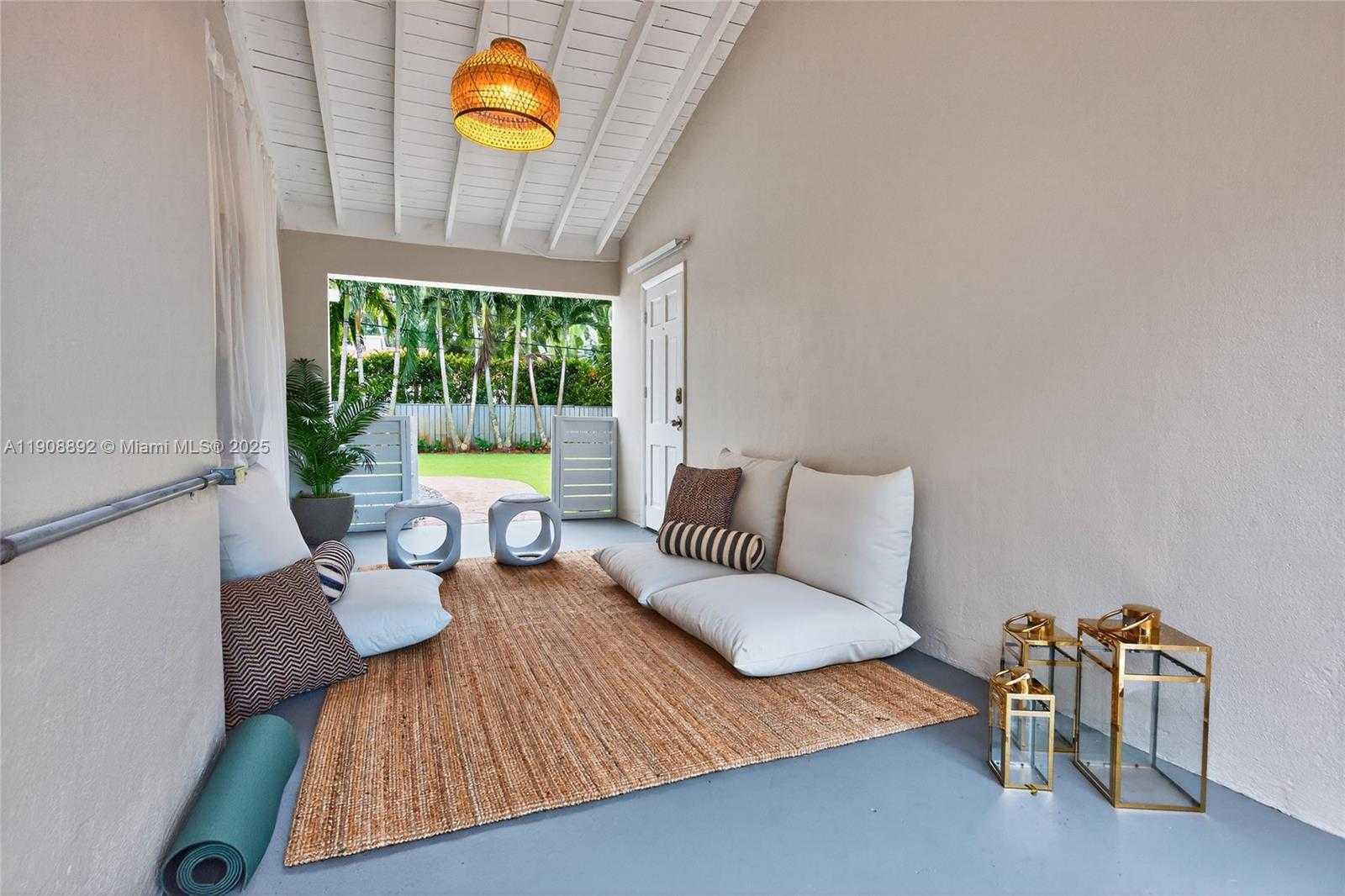 Small Image of 20 NORTH WEST 93RD ST, Miami Shores Number 42