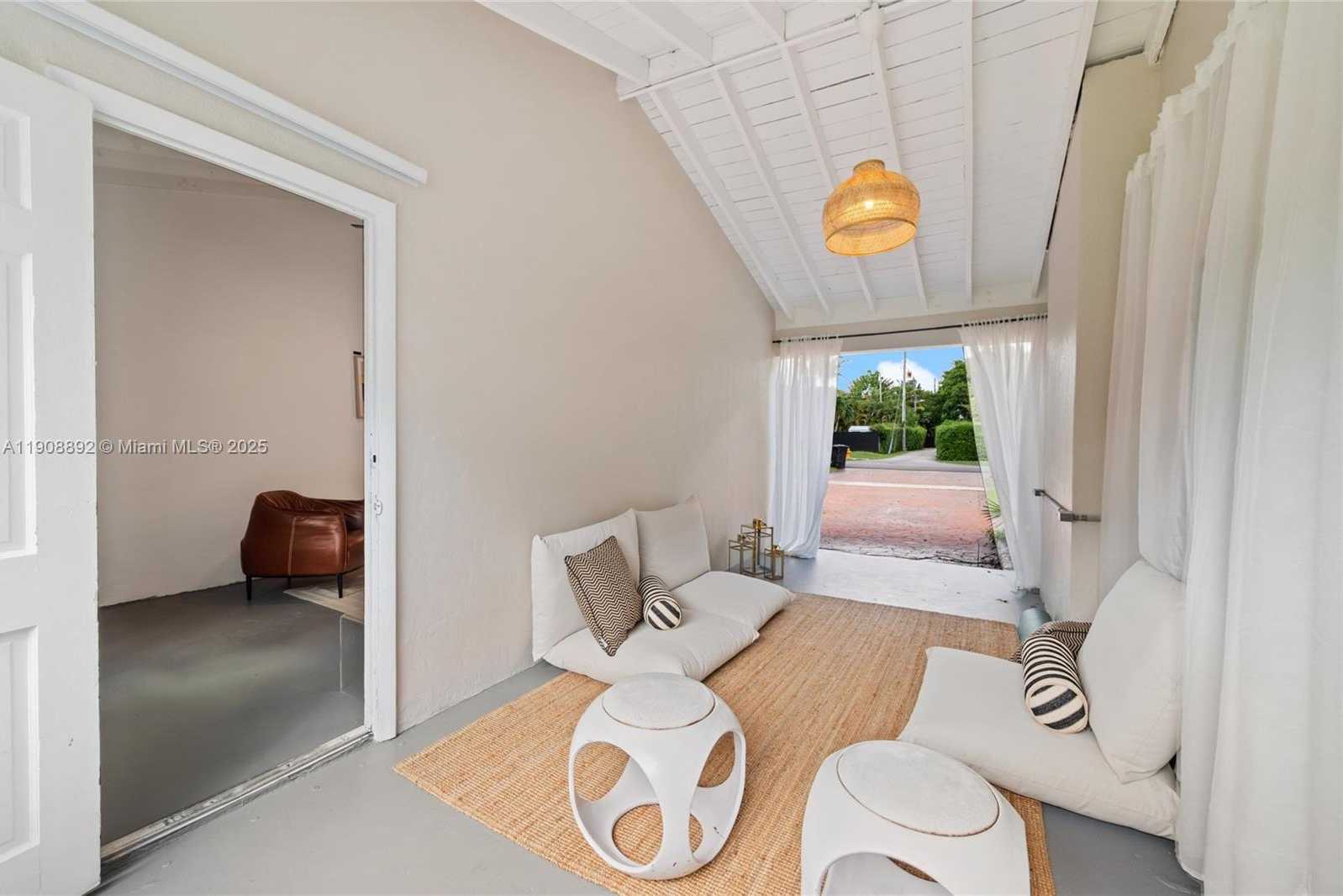 Small Image of 20 NORTH WEST 93RD ST, Miami Shores Number 45