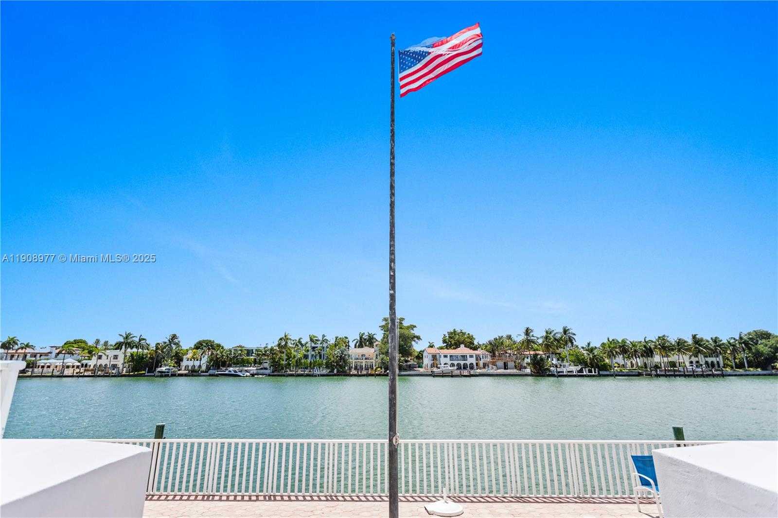 Small Image of 5700 COLLINS AVE #3A, Miami Beach Number 13