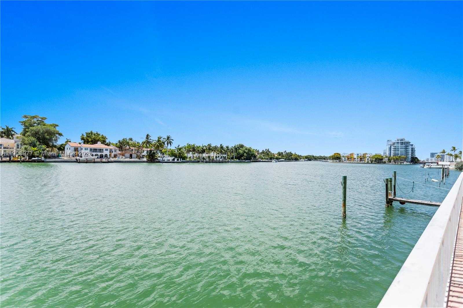 Small Image of 5700 COLLINS AVE #3A, Miami Beach Number 14