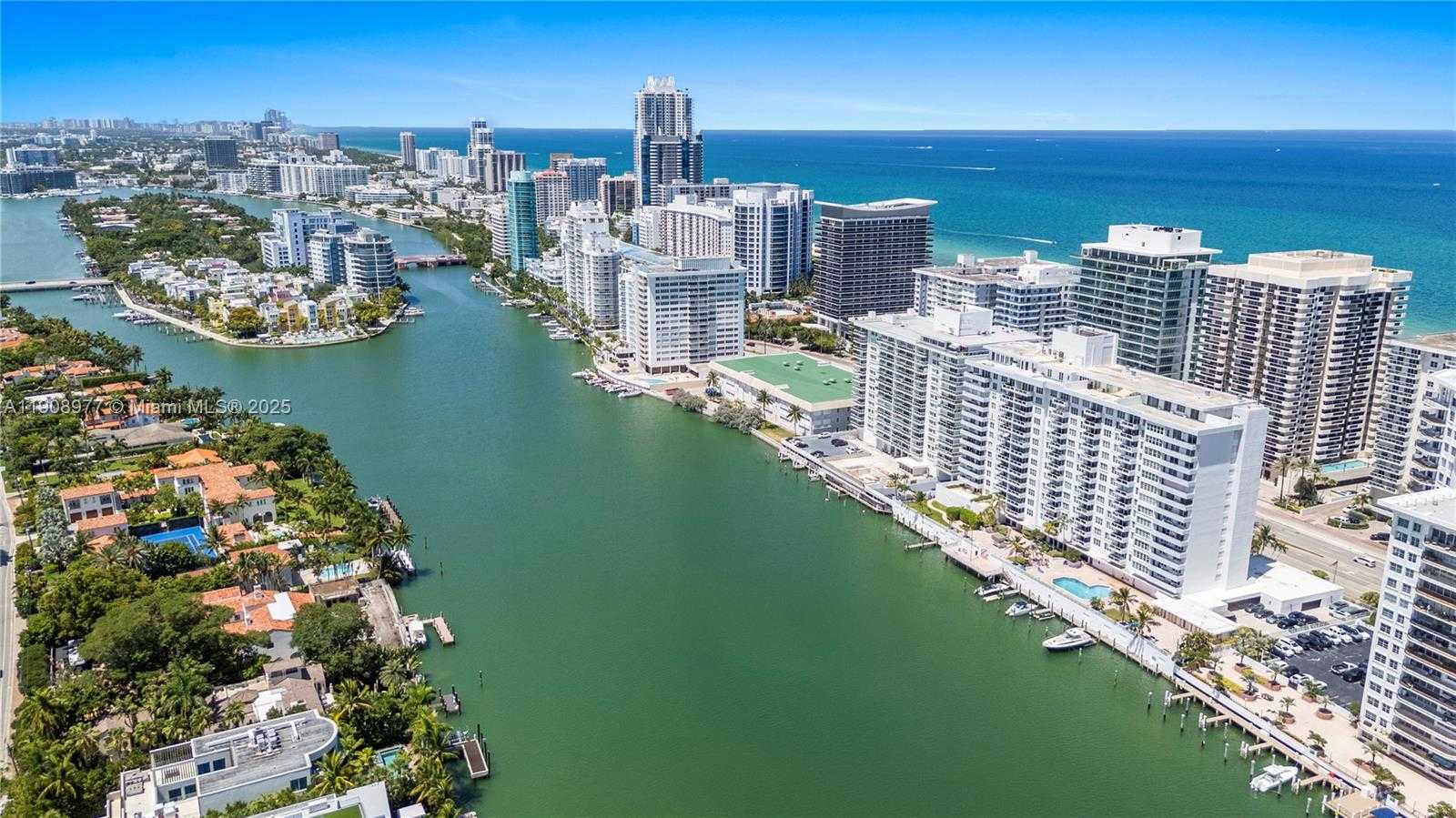 Small Image of 5700 COLLINS AVE #3A, Miami Beach Number 50