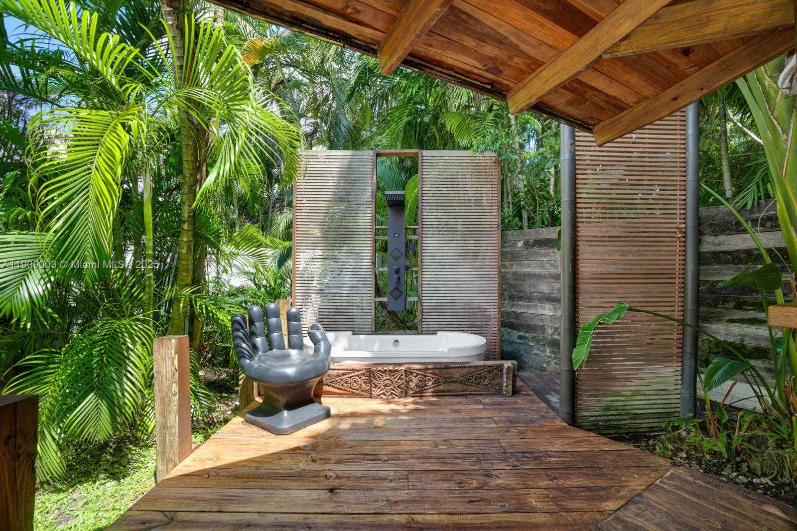 Small Image of 575 HIBISCUS LN, Miami Number 50