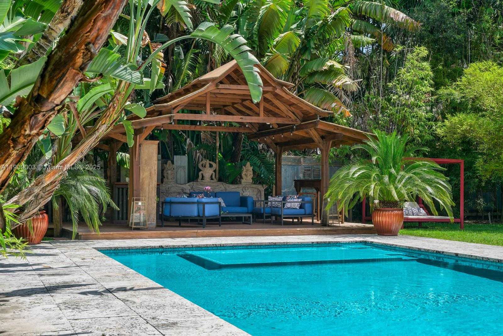 Small Image of 575 HIBISCUS LN, Miami Number 53