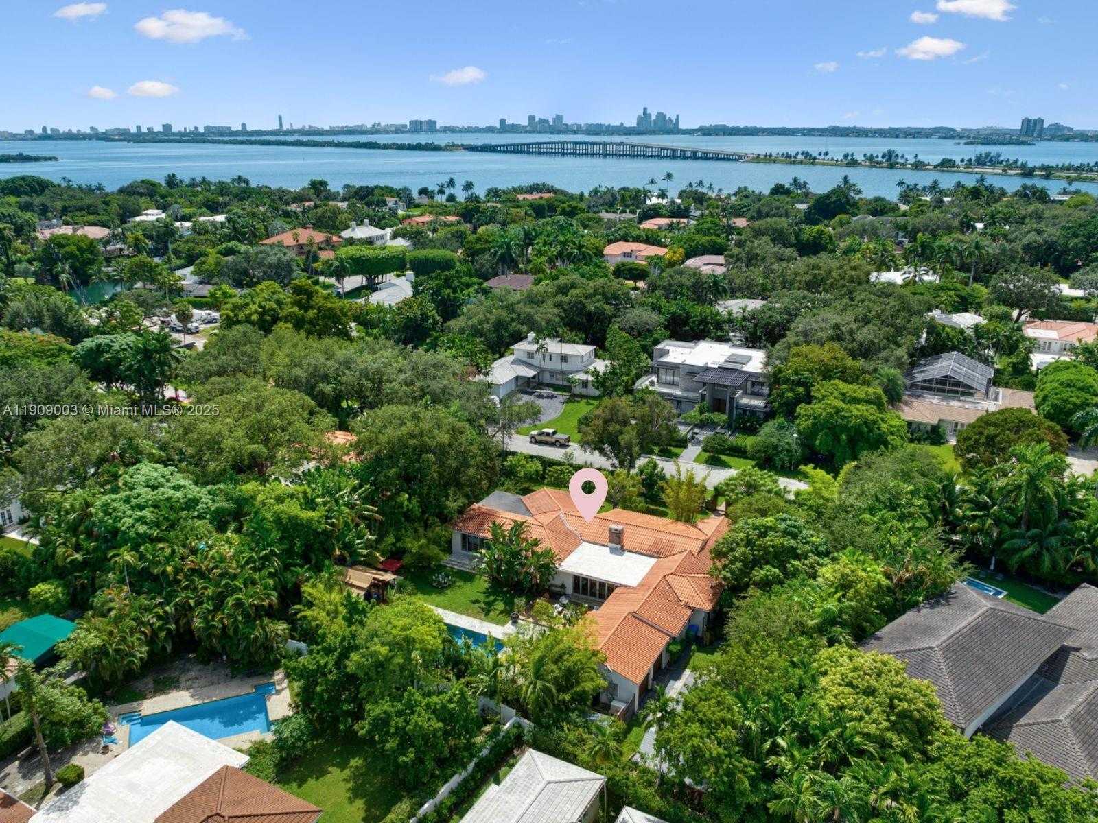 Small Image of 575 HIBISCUS LN, Miami Number 58