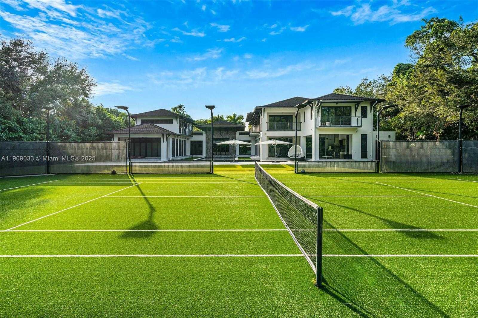 Small Image of 8961 SOUTH WEST 62ND CT, Pinecrest Number 24