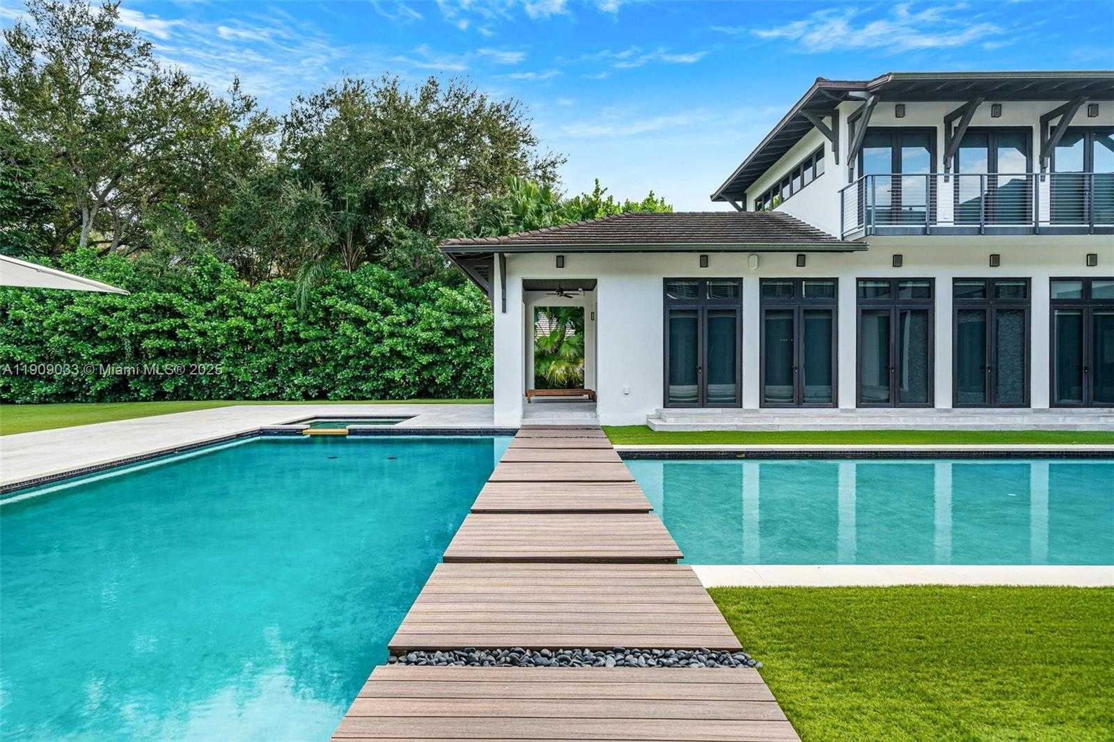 Small Image of 8961 SOUTH WEST 62ND CT, Pinecrest Number 28