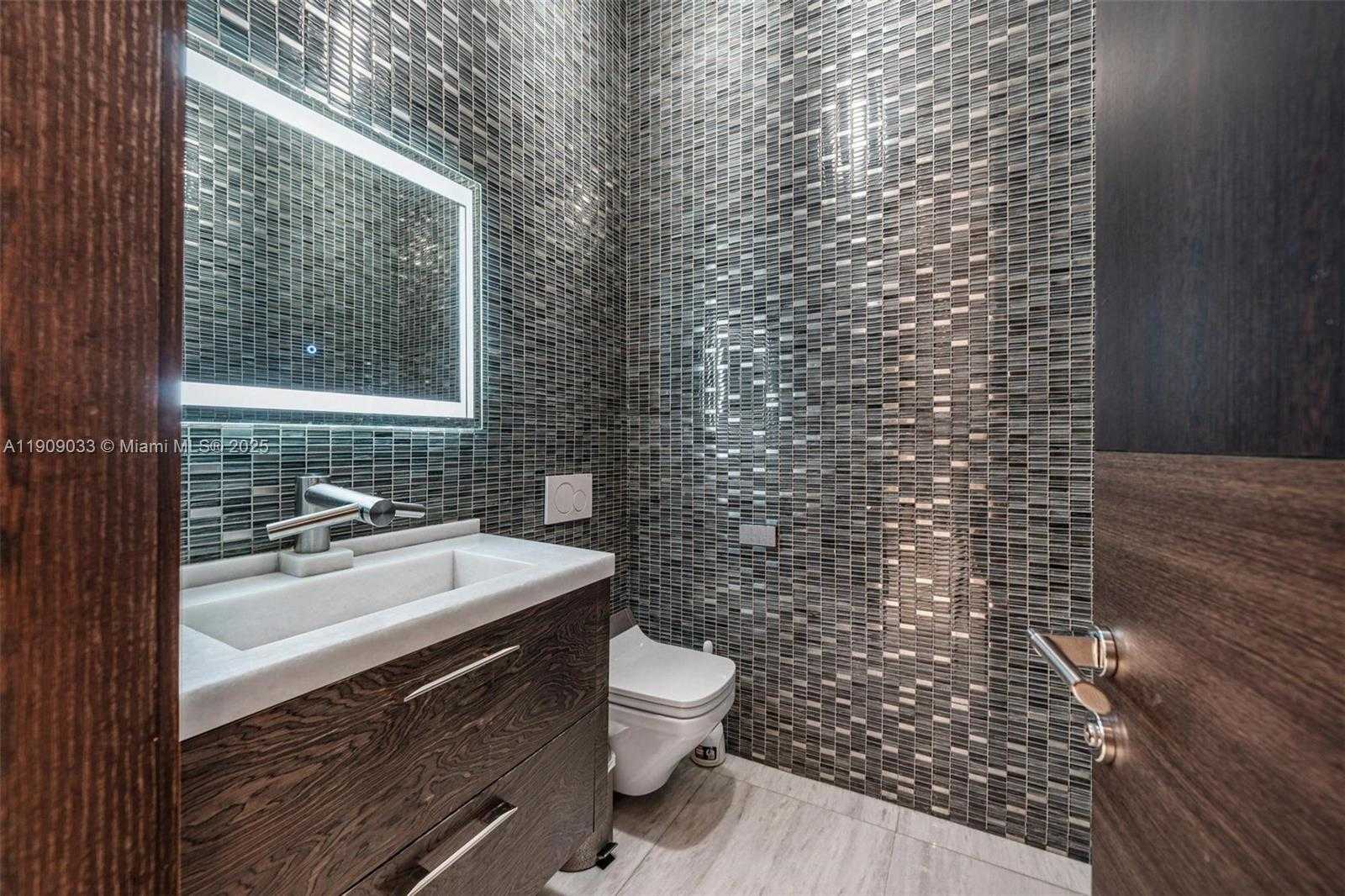 Small Image of 8961 SOUTH WEST 62ND CT, Pinecrest Number 48