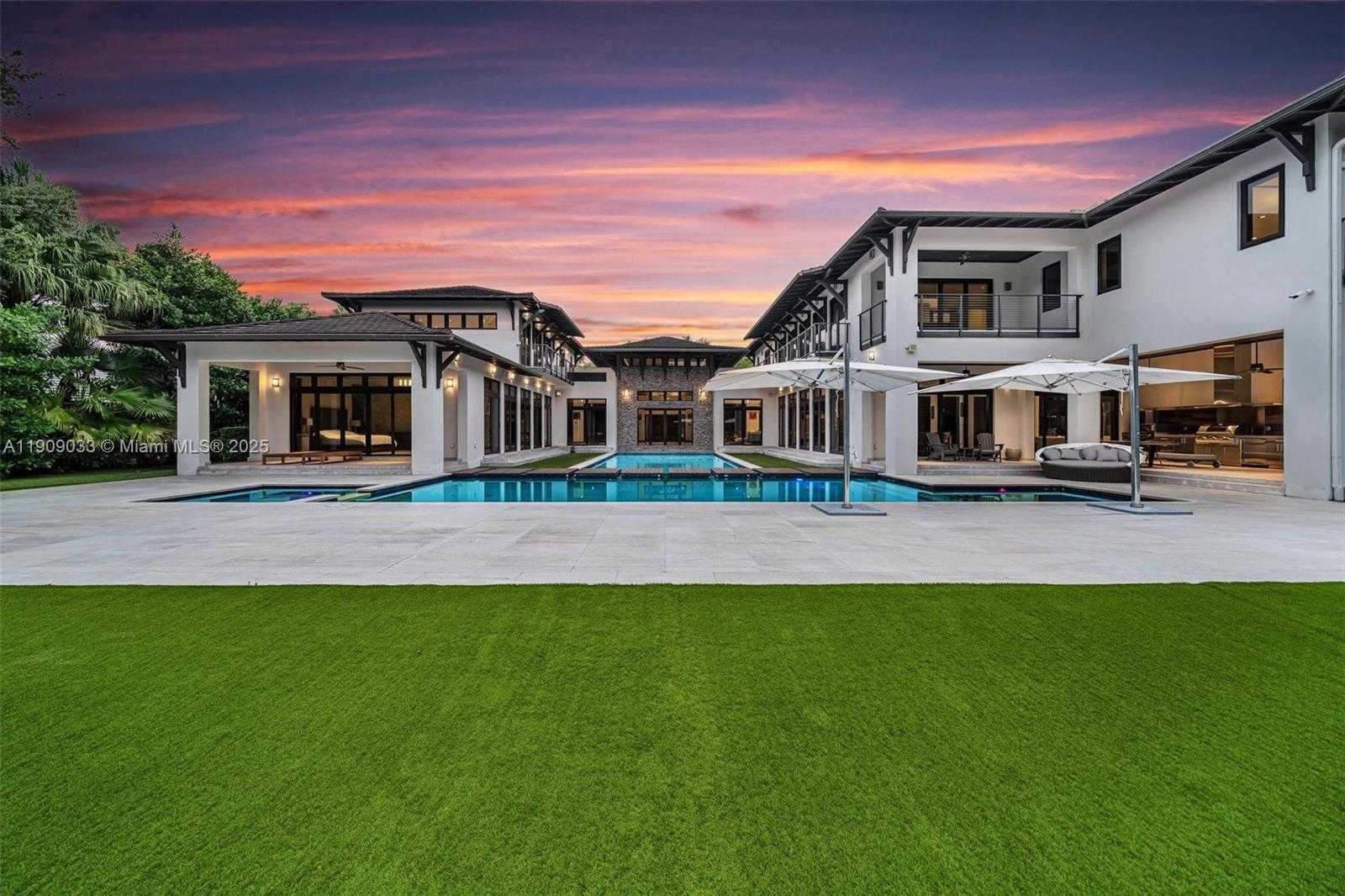 Small Image of 8961 SOUTH WEST 62ND CT, Pinecrest Number 54