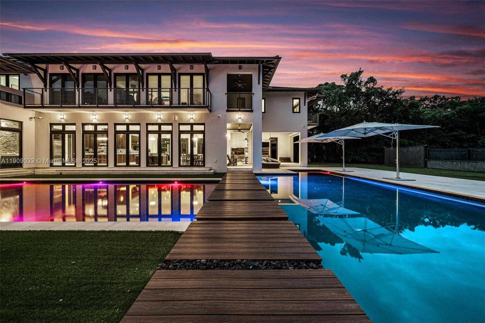 Small Image of 8961 SOUTH WEST 62ND CT, Pinecrest Number 56