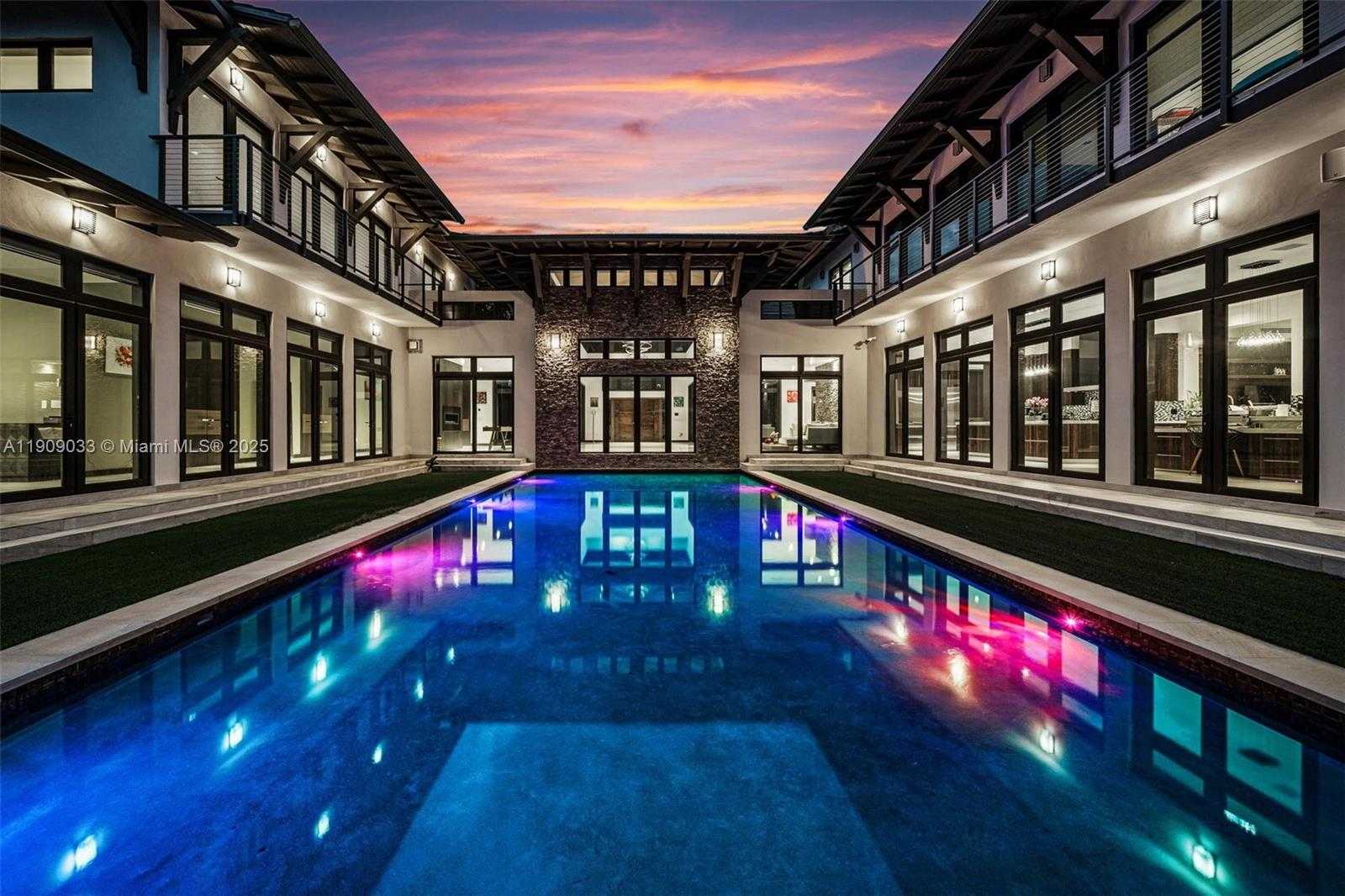 Small Image of 8961 SOUTH WEST 62ND CT, Pinecrest Number 57