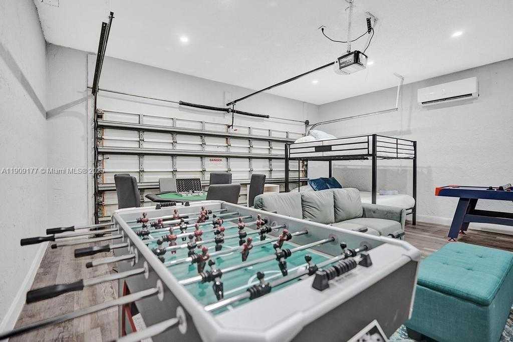 Small Image of 1109 SOUTH EAST 12TH ST, Deerfield Beach Number 18