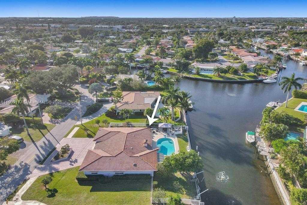 Small Image of 1109 SOUTH EAST 12TH ST, Deerfield Beach Number 2