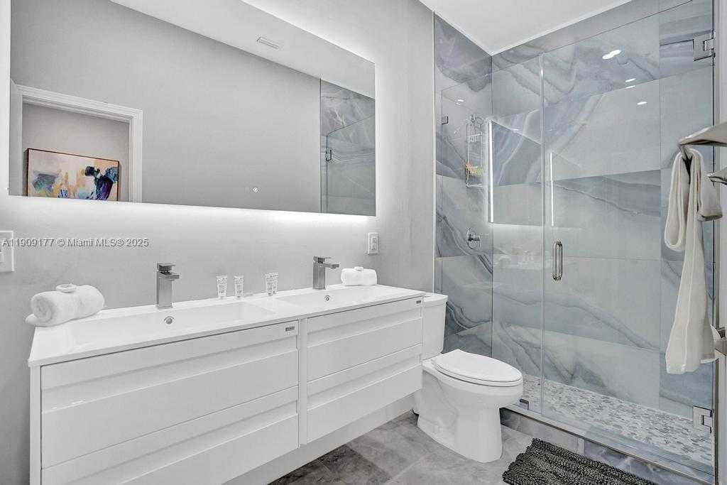 Small Image of 1109 SOUTH EAST 12TH ST, Deerfield Beach Number 26