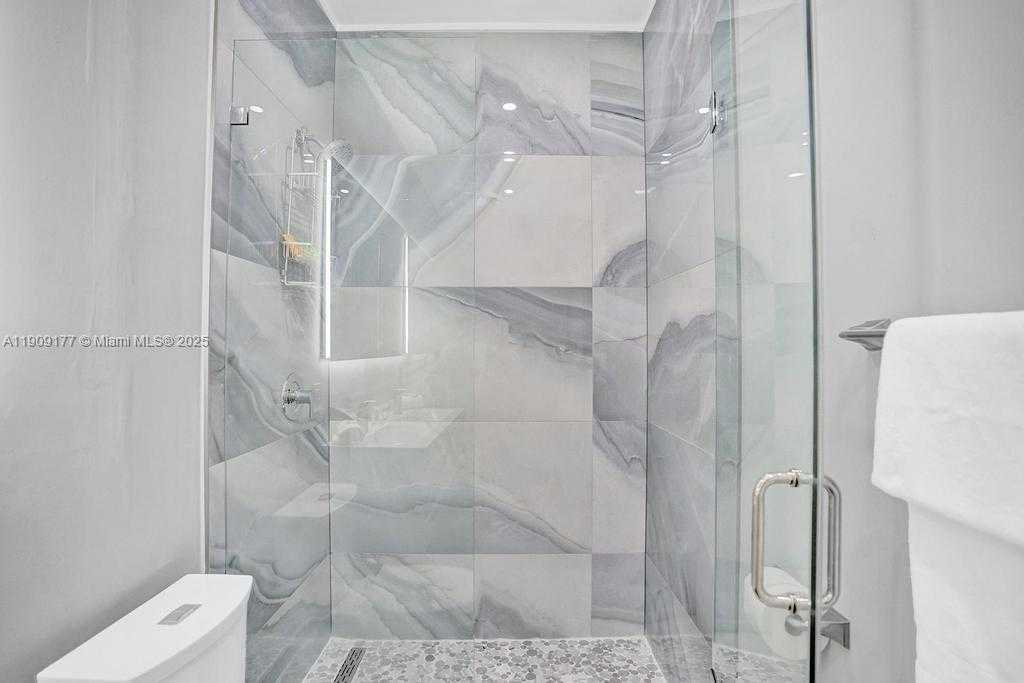 Small Image of 1109 SOUTH EAST 12TH ST, Deerfield Beach Number 27