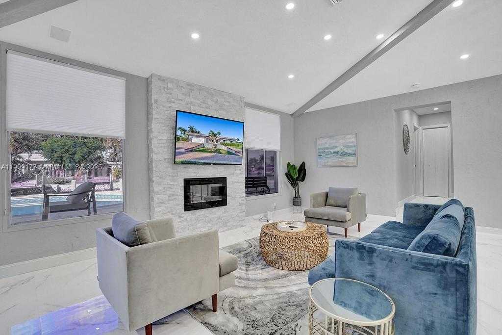 Small Image of 1109 SOUTH EAST 12TH ST, Deerfield Beach Number 52