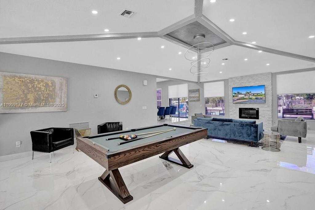 Small Image of 1109 SOUTH EAST 12TH ST, Deerfield Beach Number 59