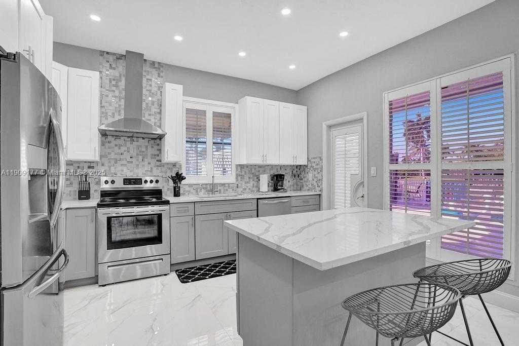 Small Image of 1109 SOUTH EAST 12TH ST, Deerfield Beach Number 61