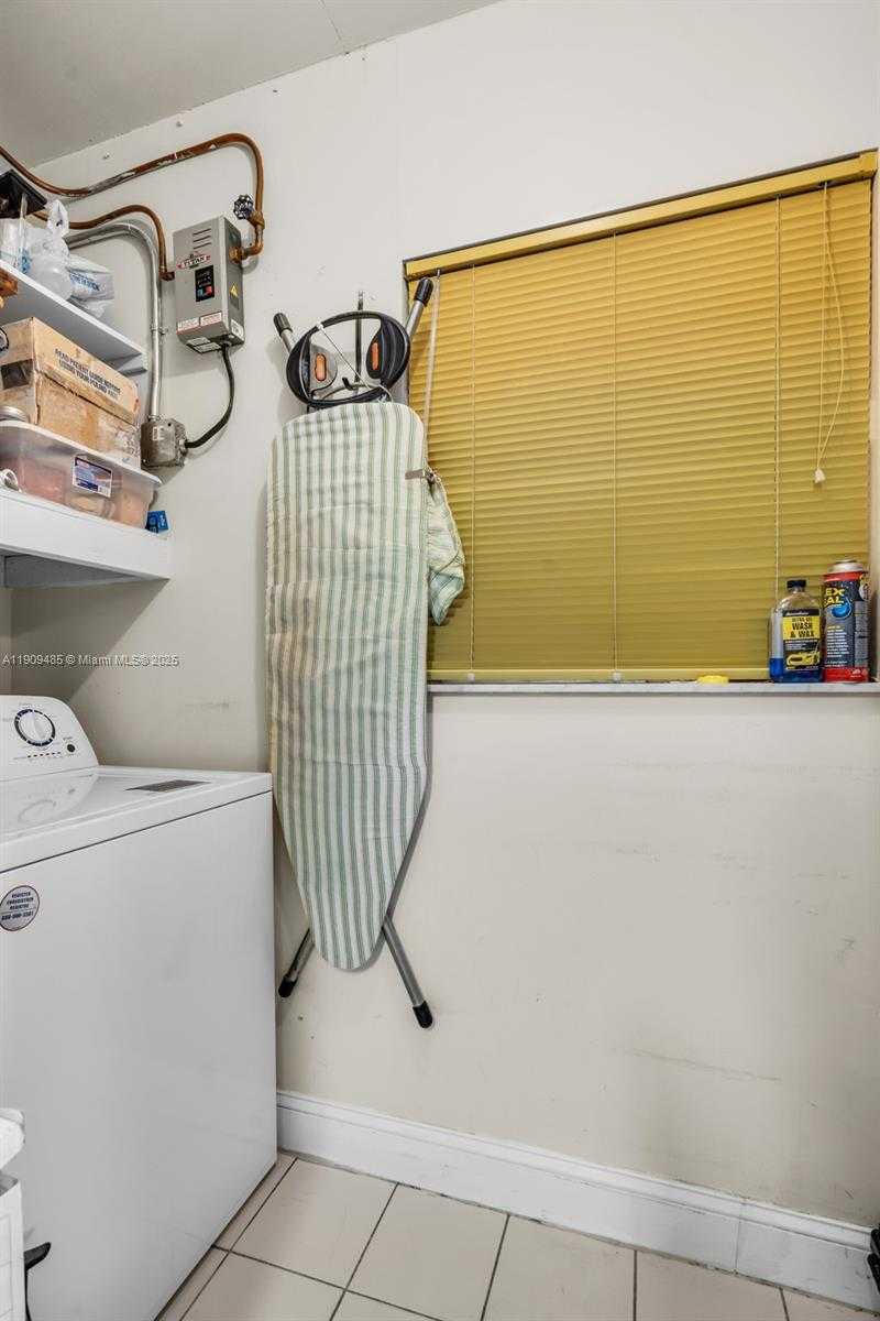 Small Image of 5834 SOUTH WEST 4TH ST, Miami Number 18