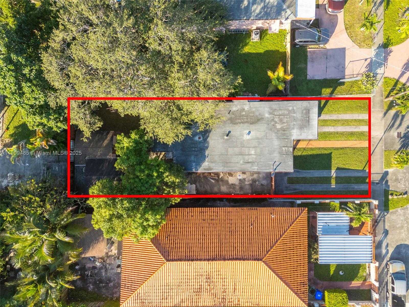 Small Image of 5834 SOUTH WEST 4TH ST, Miami Number 2