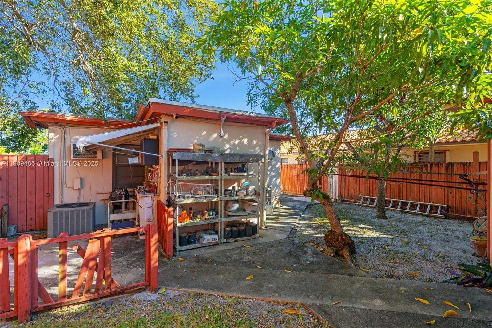 Small Image of 5834 SOUTH WEST 4TH ST, Miami Number 23