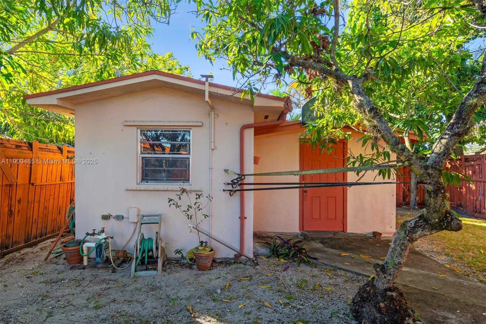 Small Image of 5834 SOUTH WEST 4TH ST, Miami Number 24