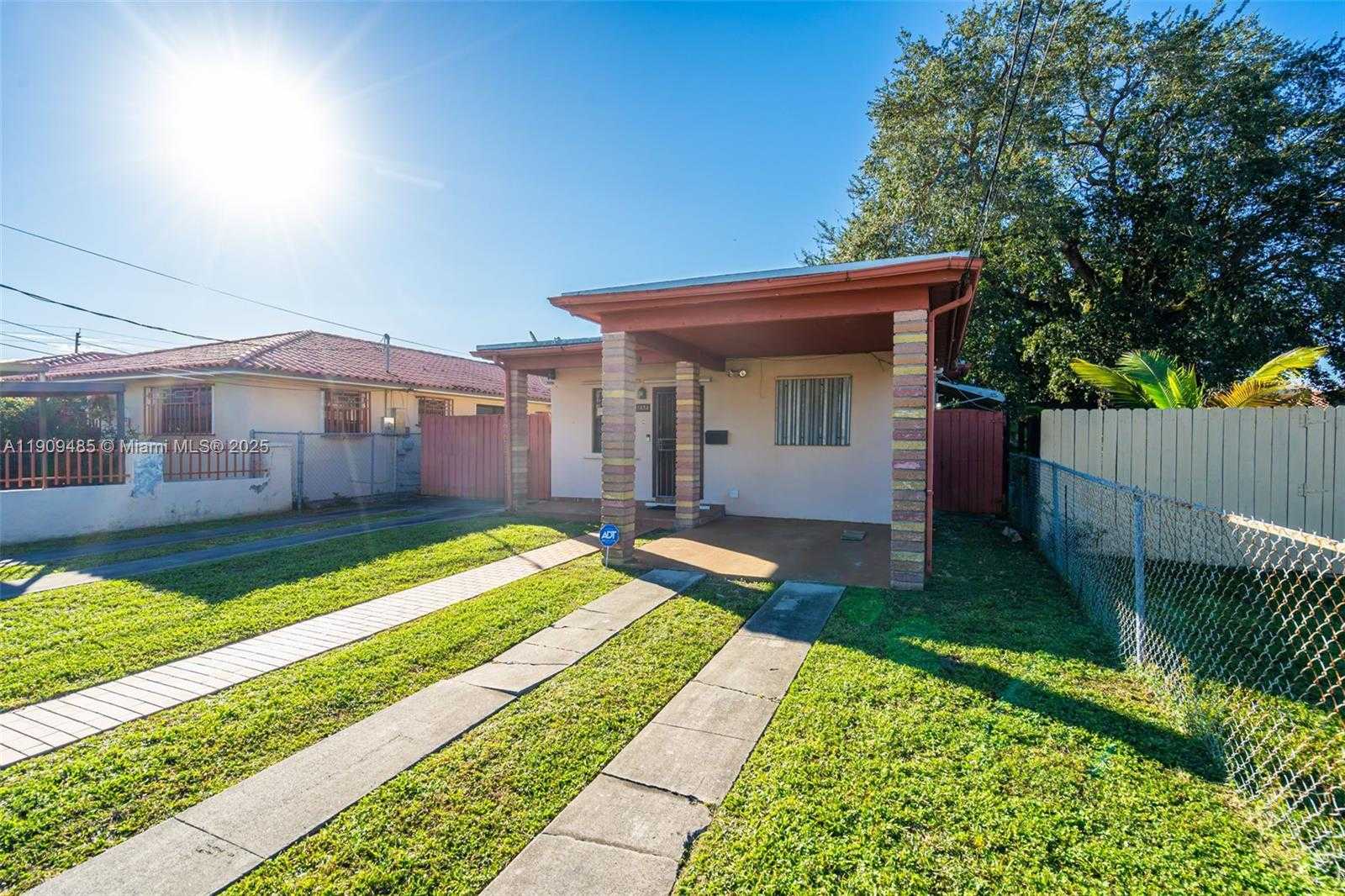 Small Image of 5834 SOUTH WEST 4TH ST, Miami Number 4