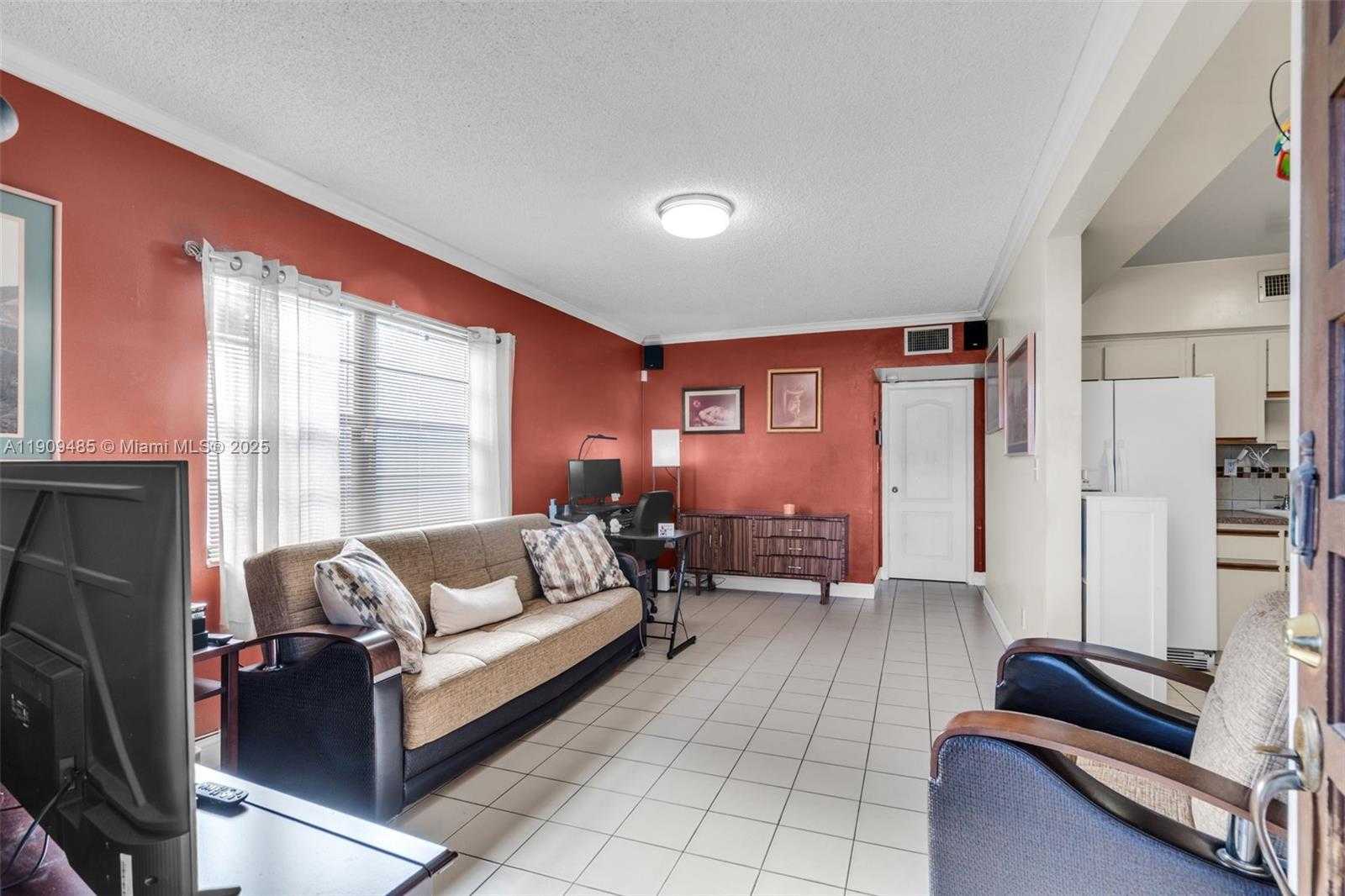 Small Image of 5834 SOUTH WEST 4TH ST, Miami Number 6