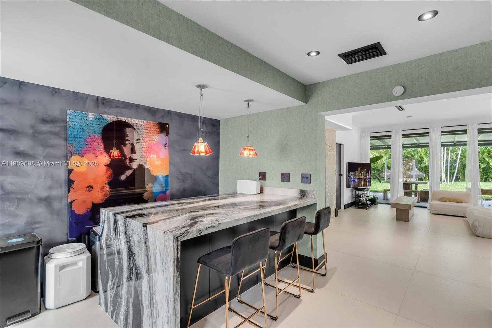 Small Image of 9015 NORTH EAST 10TH AVE, Miami Number 14