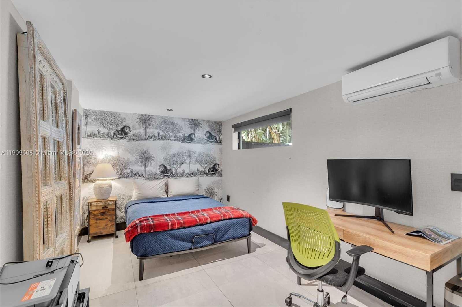 Small Image of 9015 NORTH EAST 10TH AVE, Miami Number 19