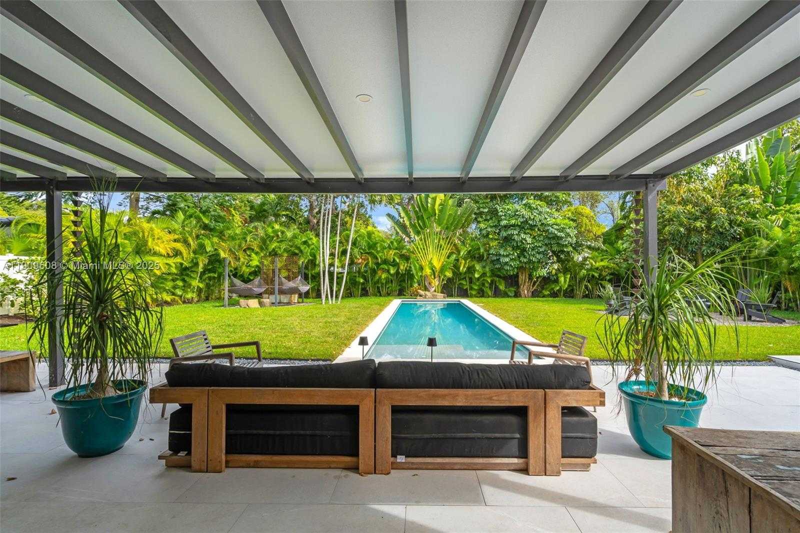 Small Image of 9015 NORTH EAST 10TH AVE, Miami Number 27