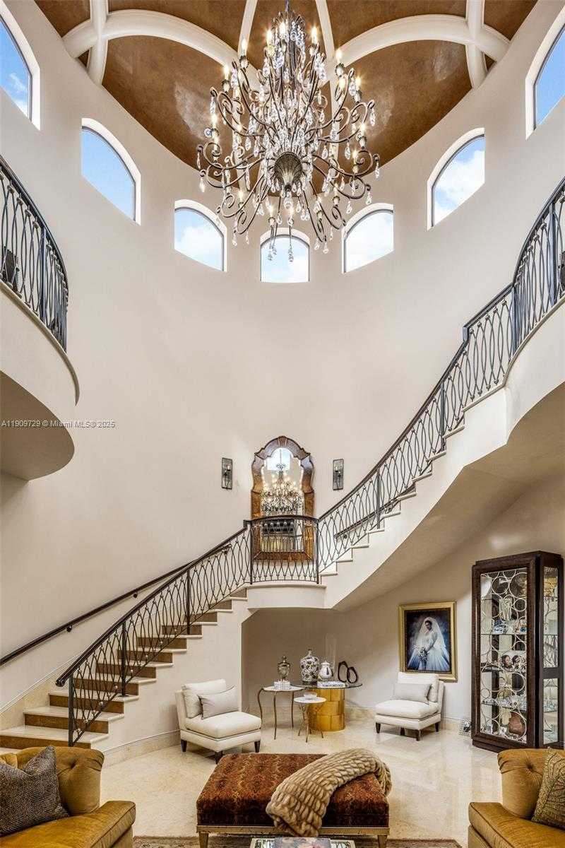 Small Image of 210 PALM AVENUE, Miami Beach Number 13