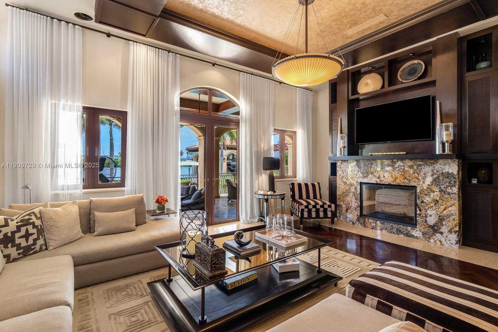 Small Image of 210 PALM AVENUE, Miami Beach Number 16