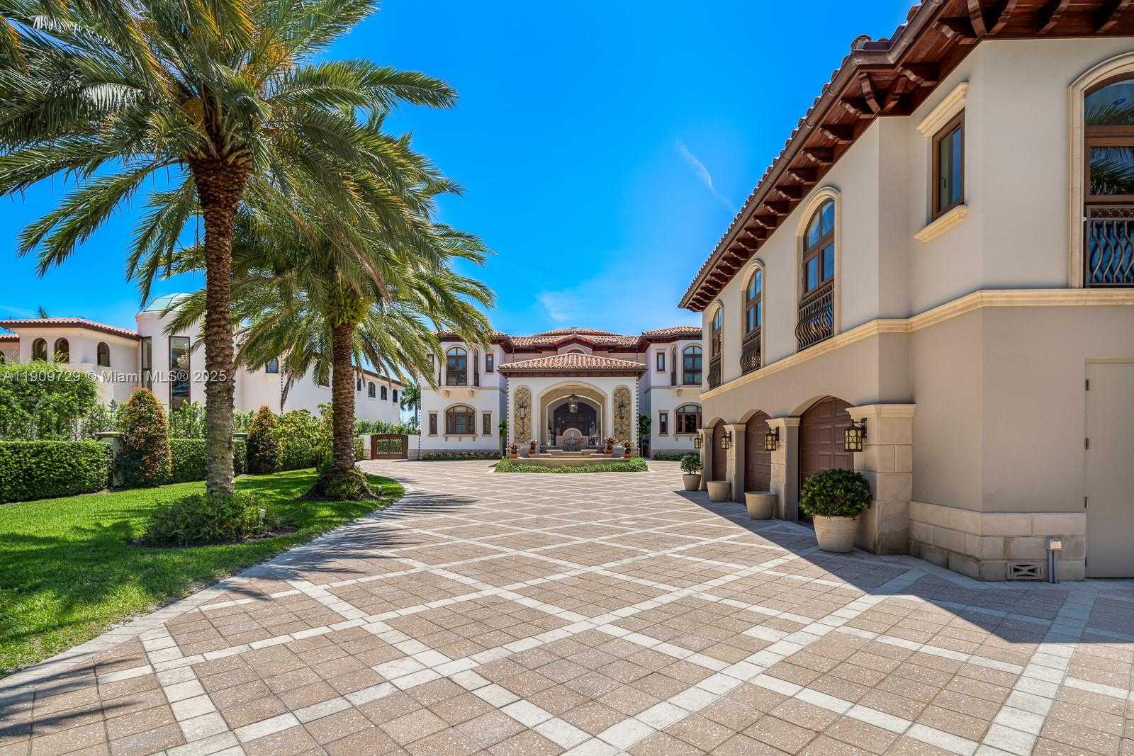 Small Image of 210 PALM AVENUE, Miami Beach Number 2