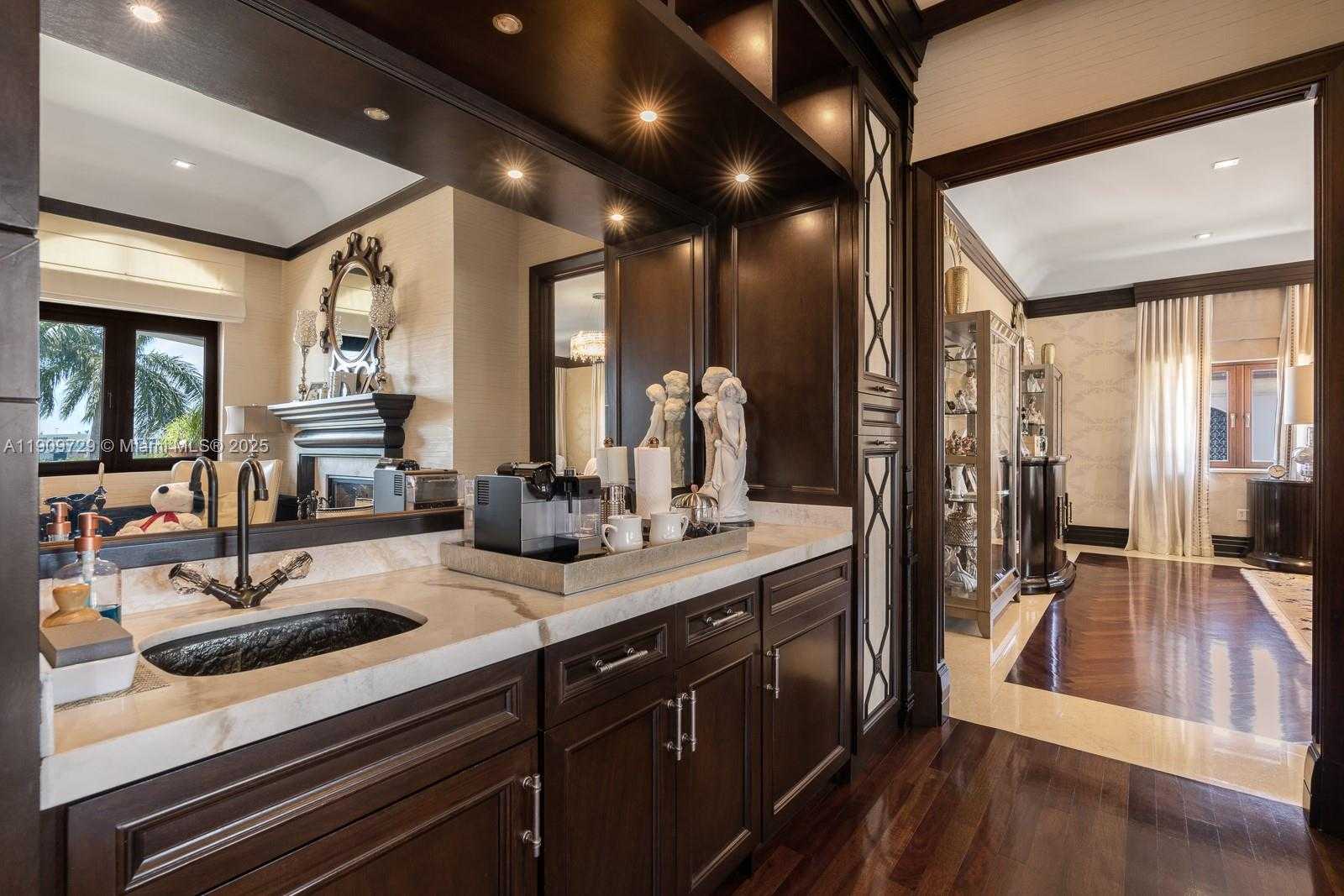 Small Image of 210 PALM AVENUE, Miami Beach Number 26